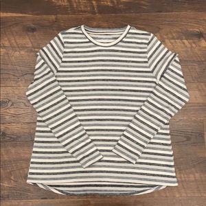 American Eagle long sleeve tee